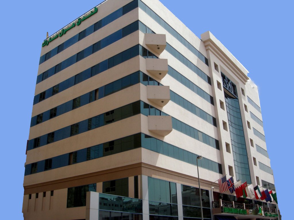 Landmark Summit Hotel 1