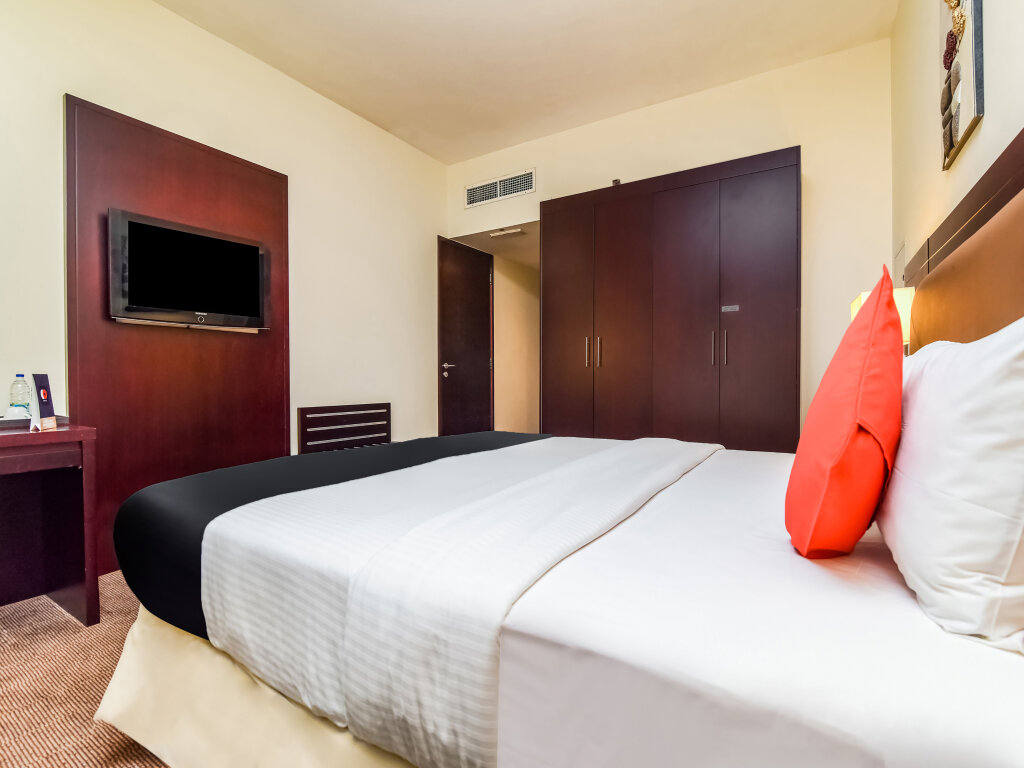 Landmark Summit Hotel 21