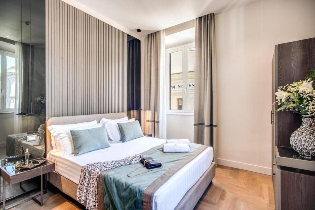 Hotel 77 Seventy-Seven 4