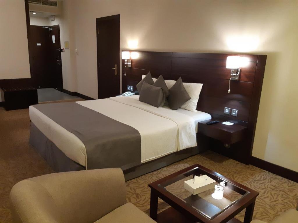 Lotus Grand Hotel 5