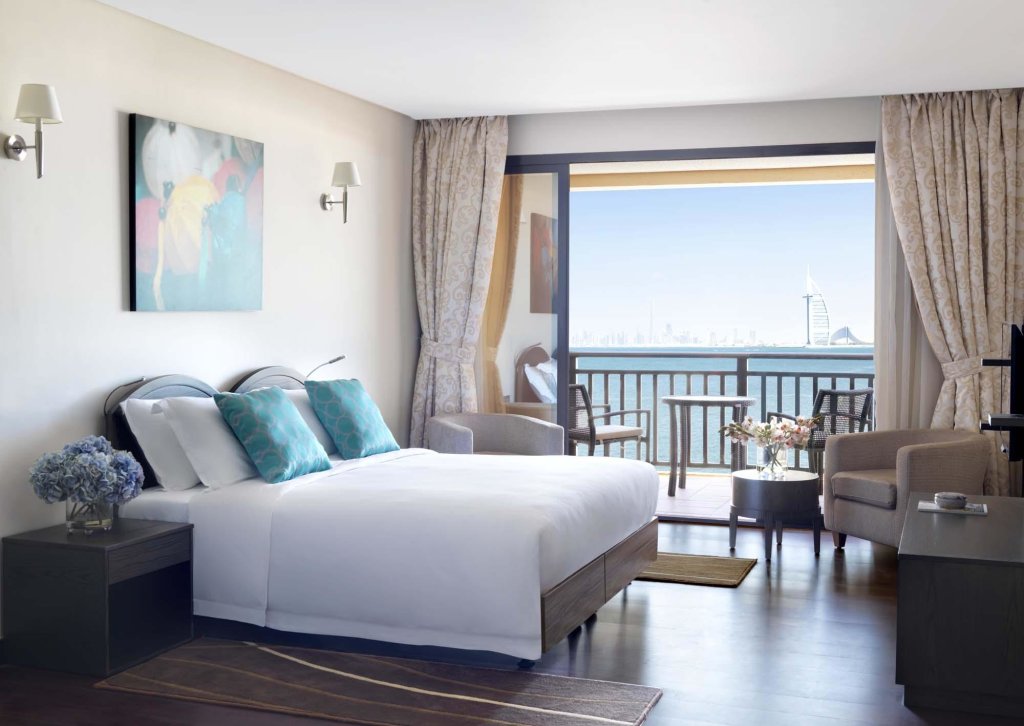 Anantara The Palm Dubai Resort 15