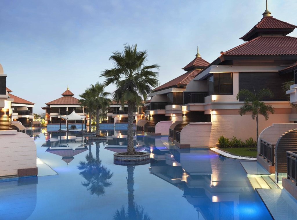 Anantara The Palm Dubai Resort 2