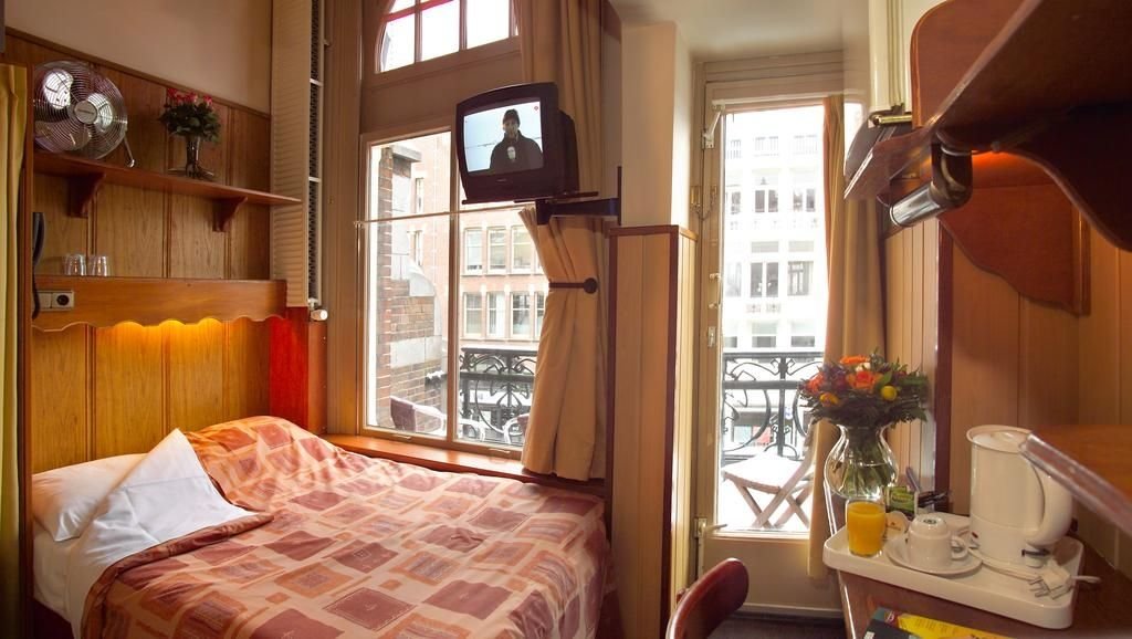 Nadia Hotel Amsterdam 13