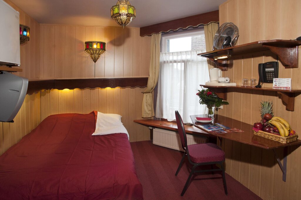 Nadia Hotel Amsterdam 6