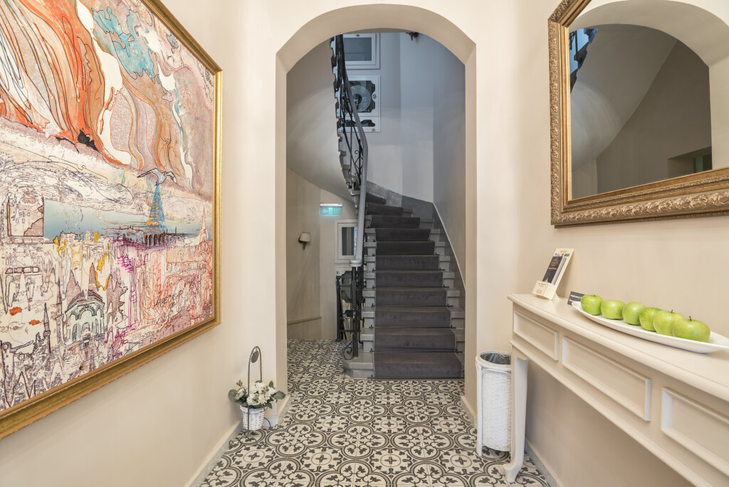 Louis Appartements Galata 4