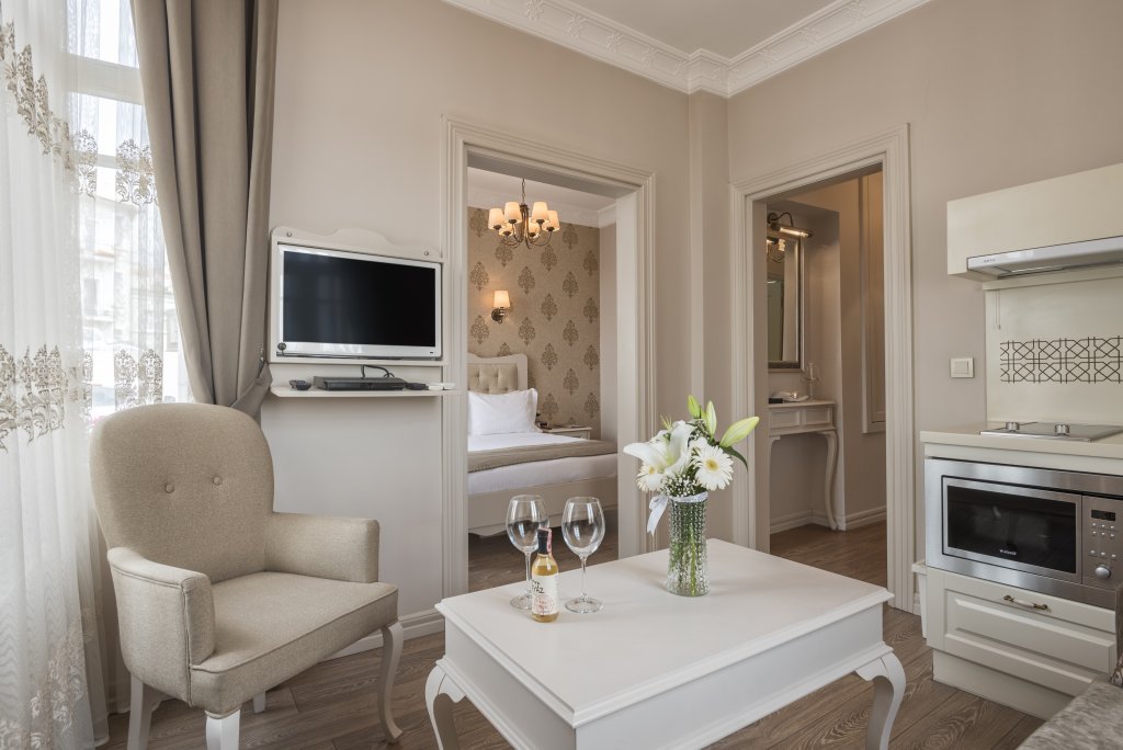 Louis Appartements Galata 7