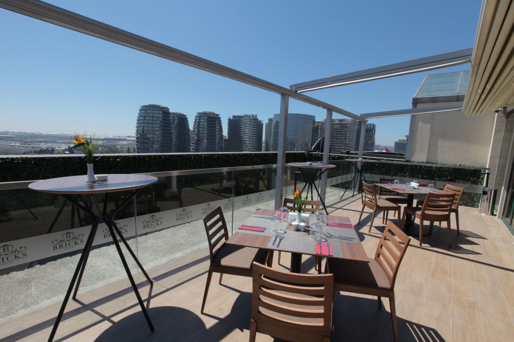 Bricks Hotel Istanbul 3