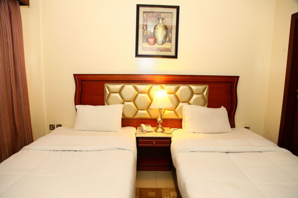Saffron Hotel 20
