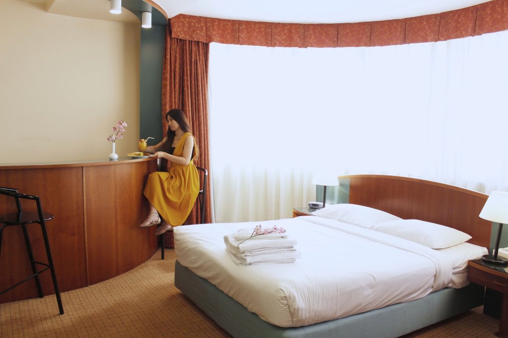 Al Diar Dana Hotel 13