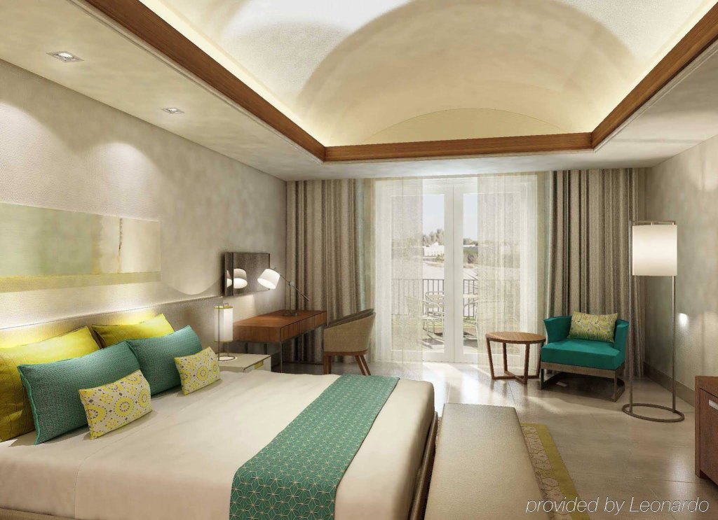 JA Palm Tree Court 15