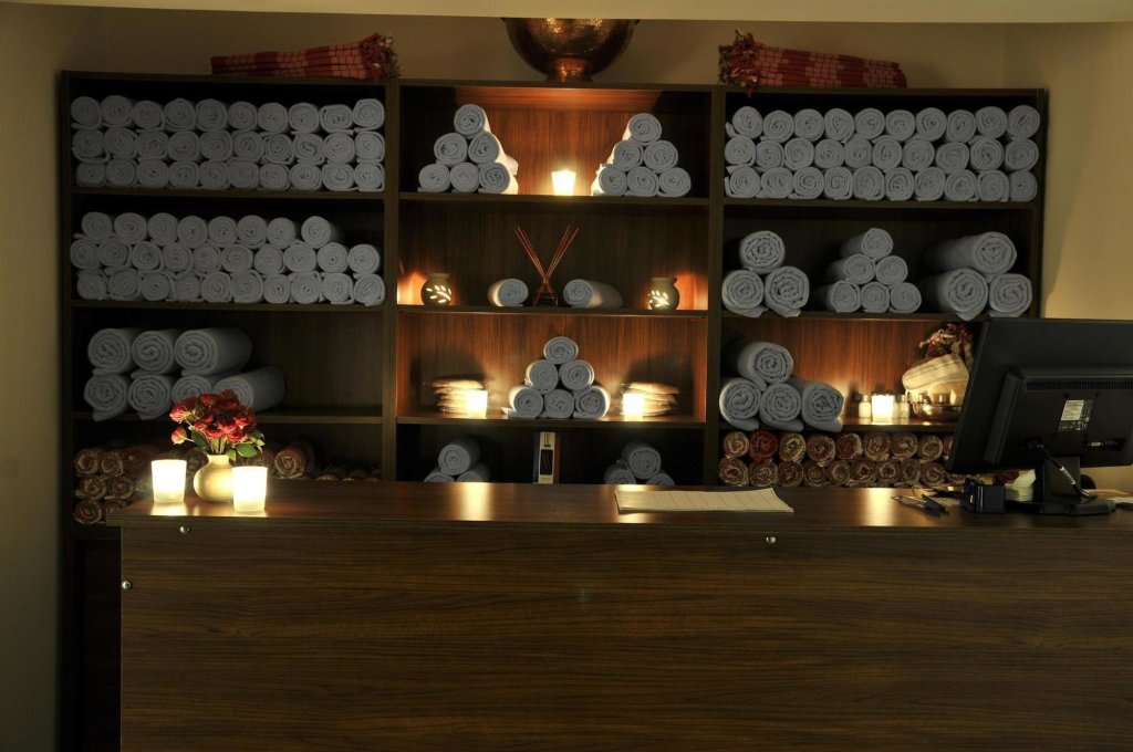 Rox Hotel 14