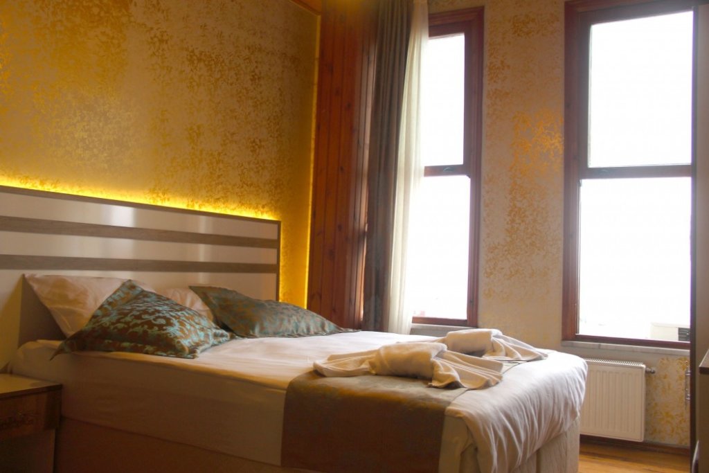Theodian Hotel 4