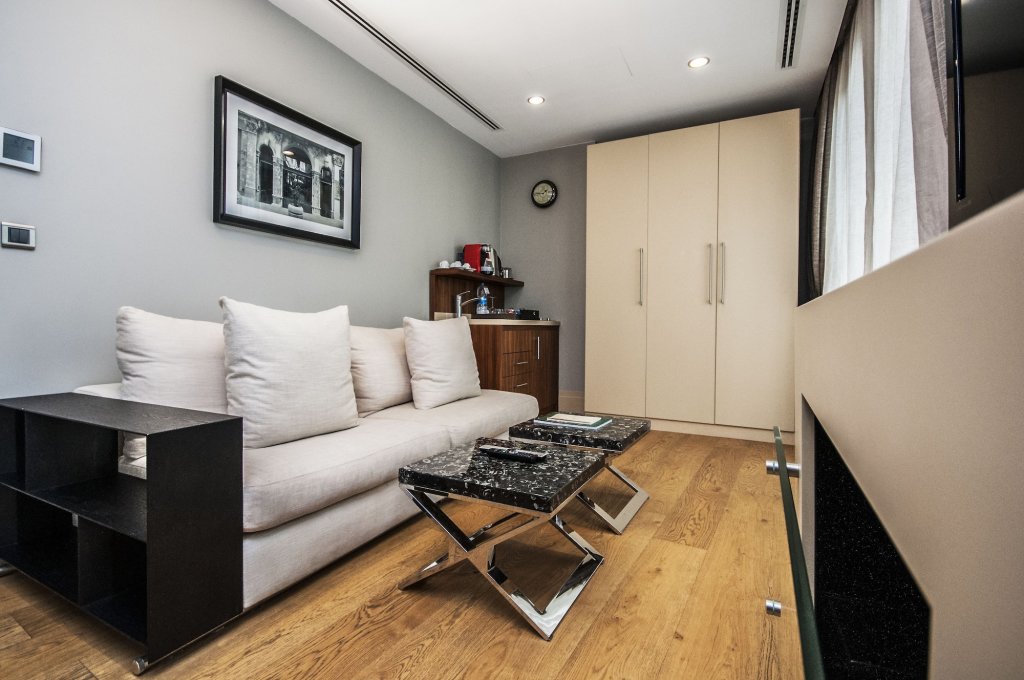The Story Hotel Pera 14