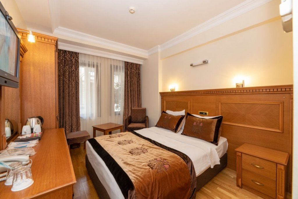 The Byzantium Hotel & Suites - Special Class 18
