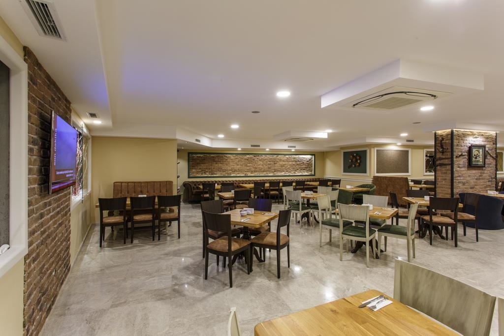 Hotel Antroyal 14