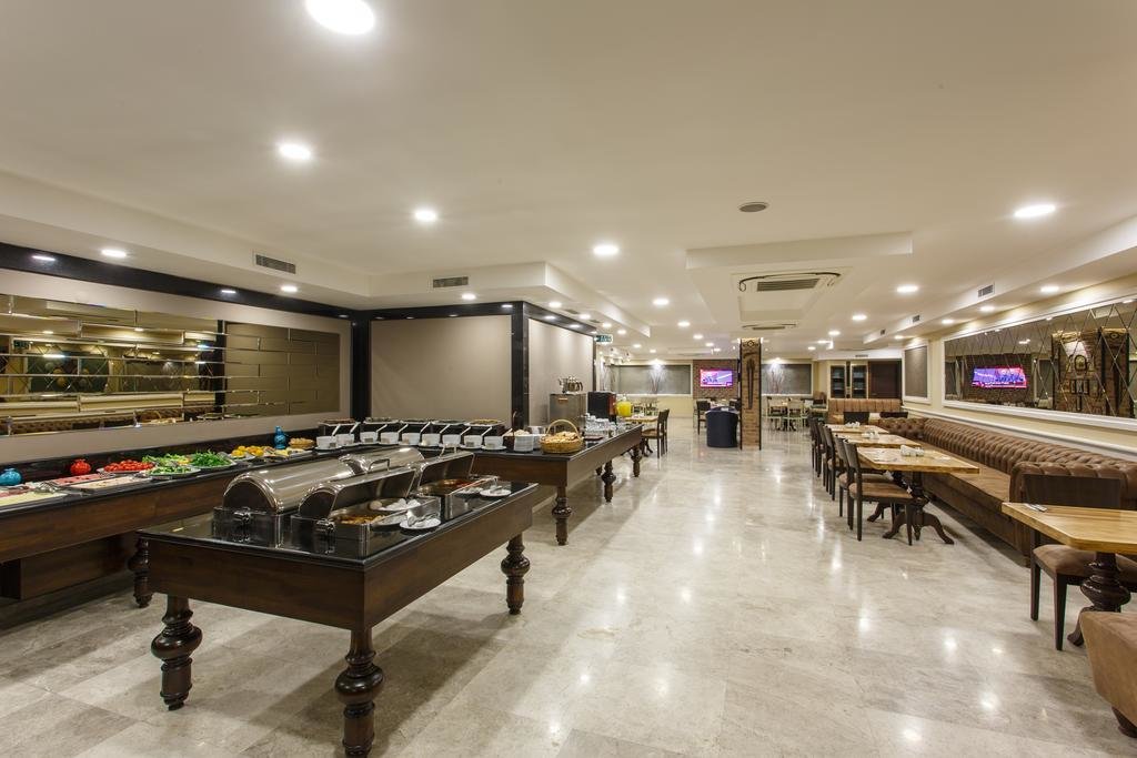 Hotel Antroyal 19
