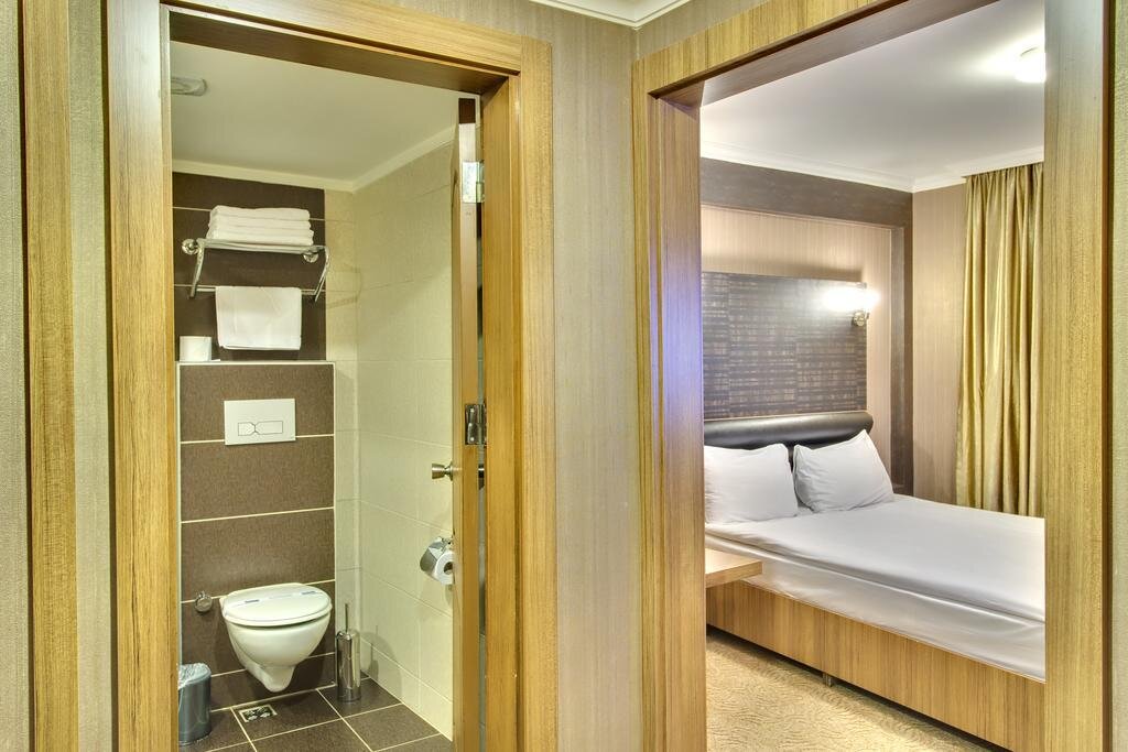 Hotel Antroyal 24