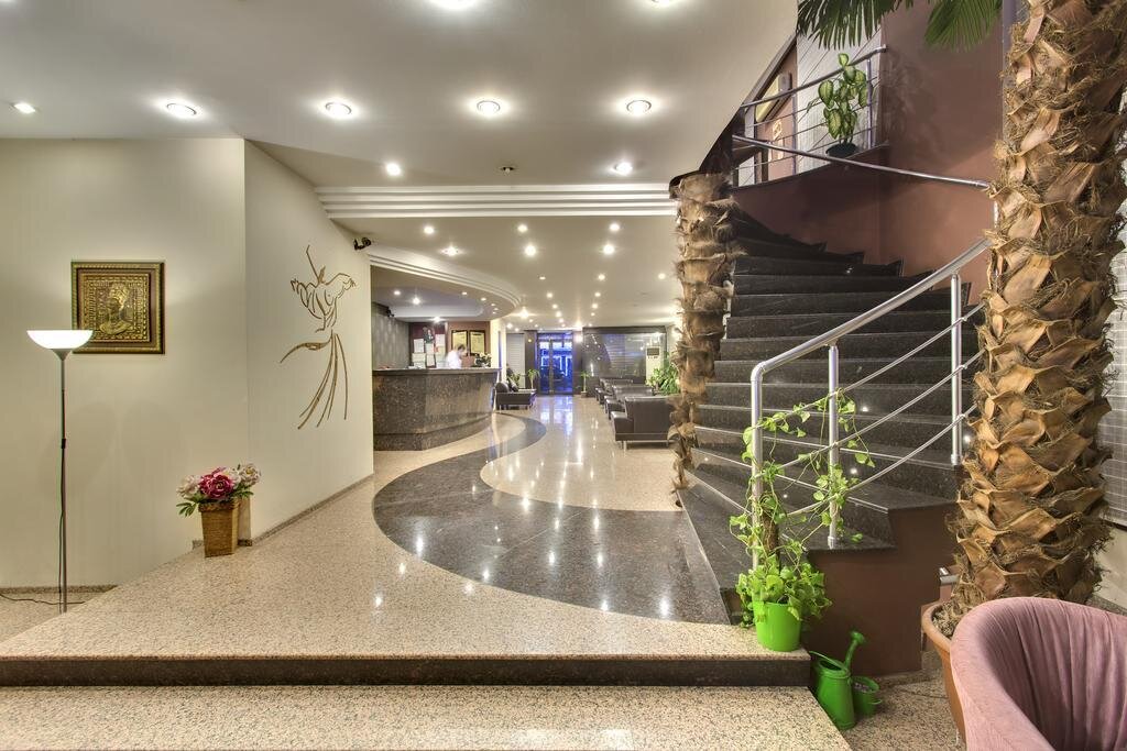 Hotel Antroyal 3