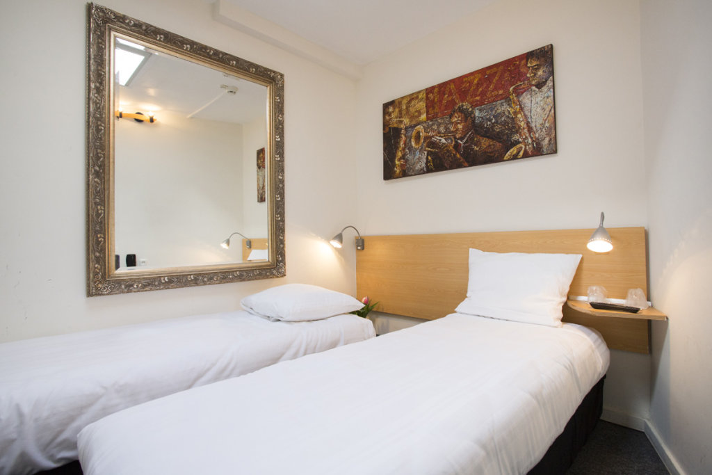 Quentin England Hotel 9