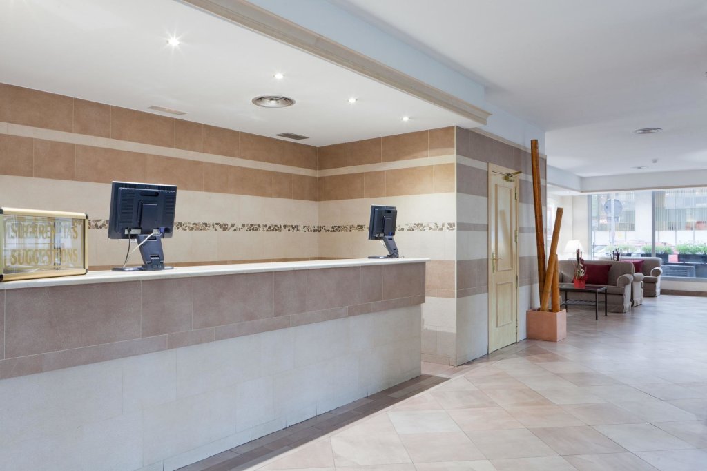 Senator Castellana Hotel 2