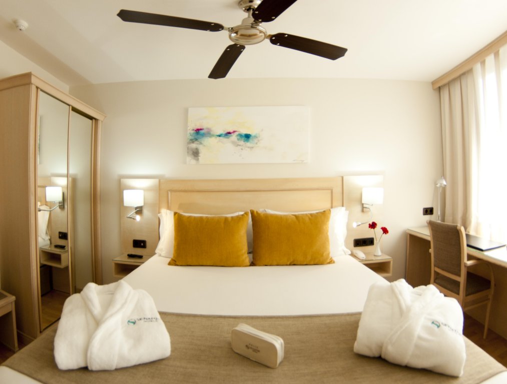 Senator Castellana Hotel 5