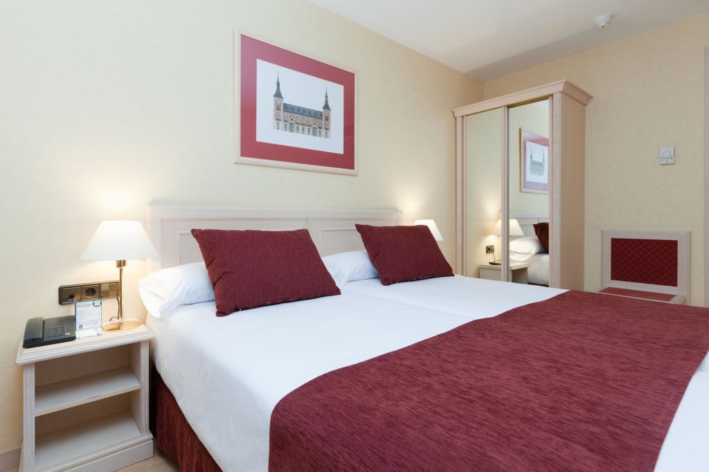 Senator Castellana Hotel 8