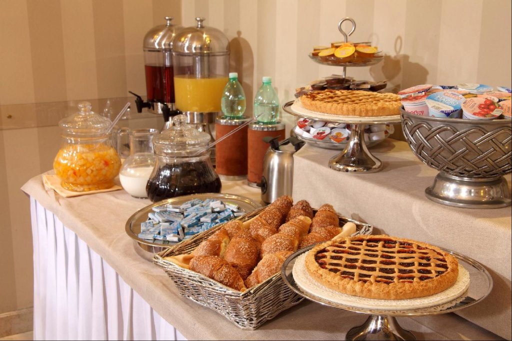Hotel Villa Glori 11