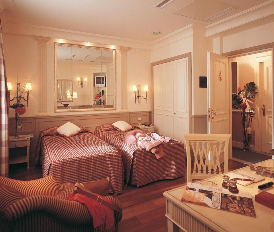 Hotel Villa Glori 13