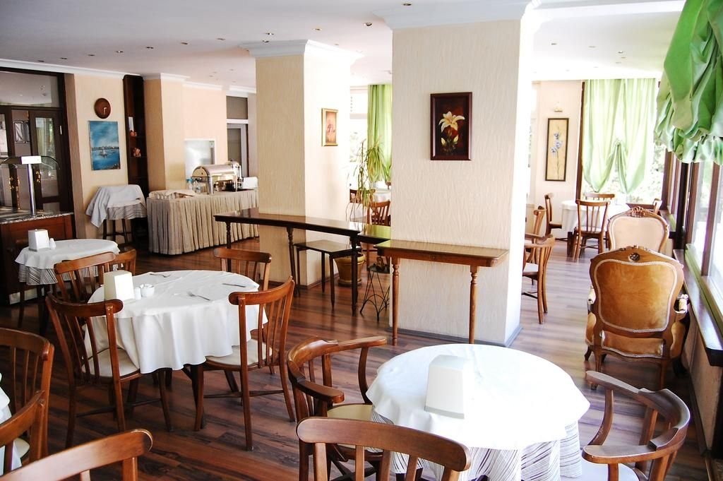 Triana Hotel 7