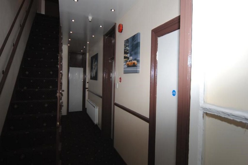 Tony's House Hotel 4