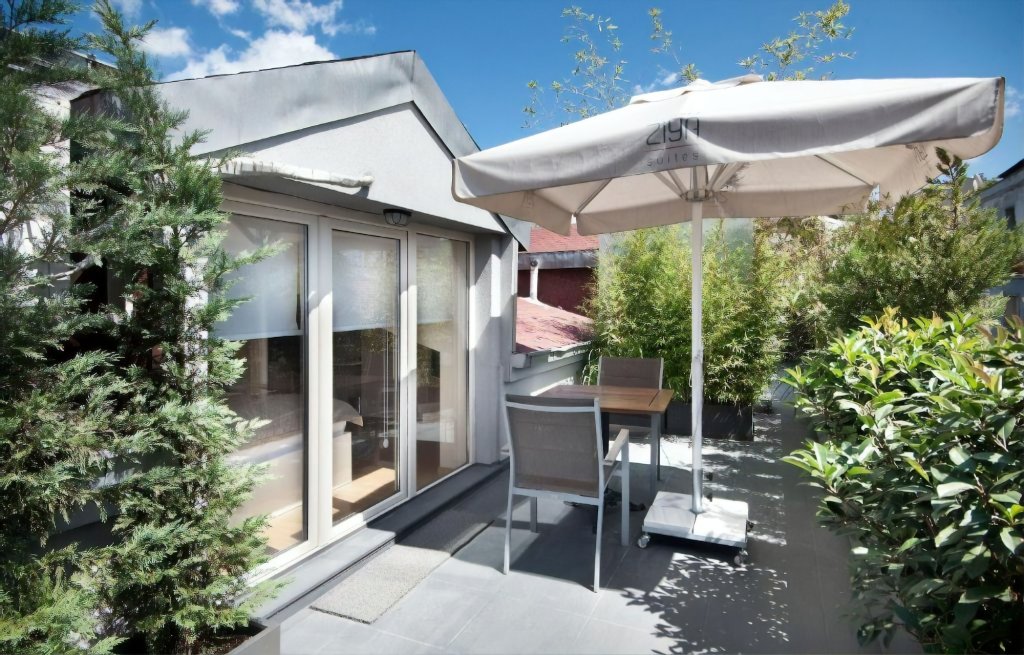 Nuru Ziya Suites 13