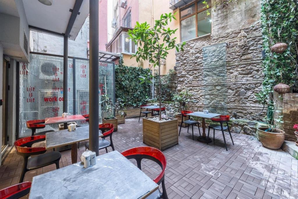 Nuru Ziya Suites 8