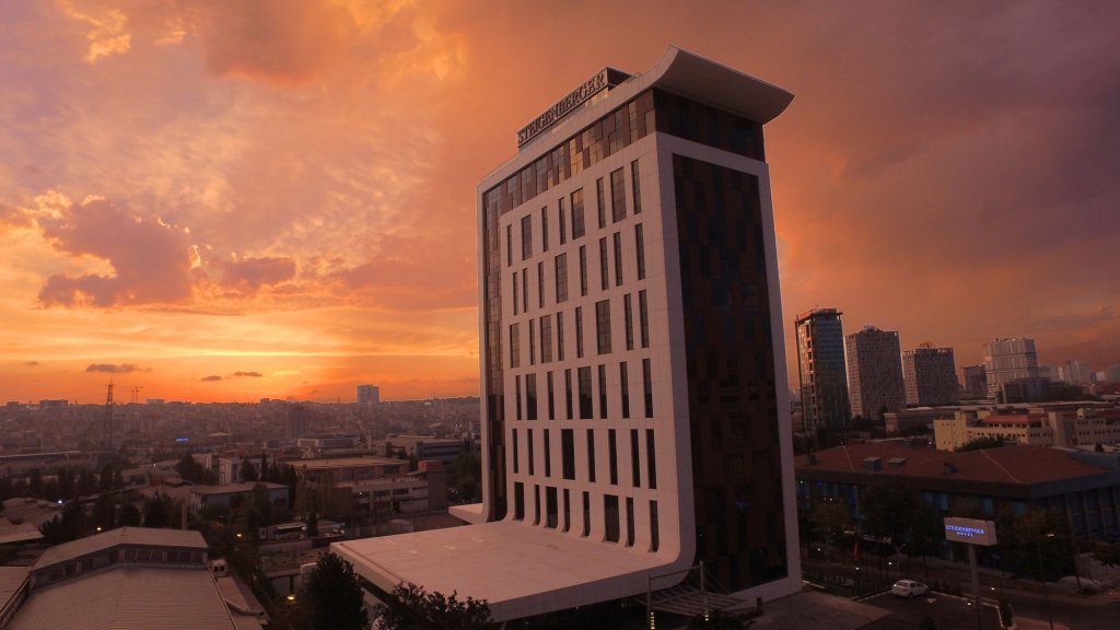 Grand Harilton Hotel 1