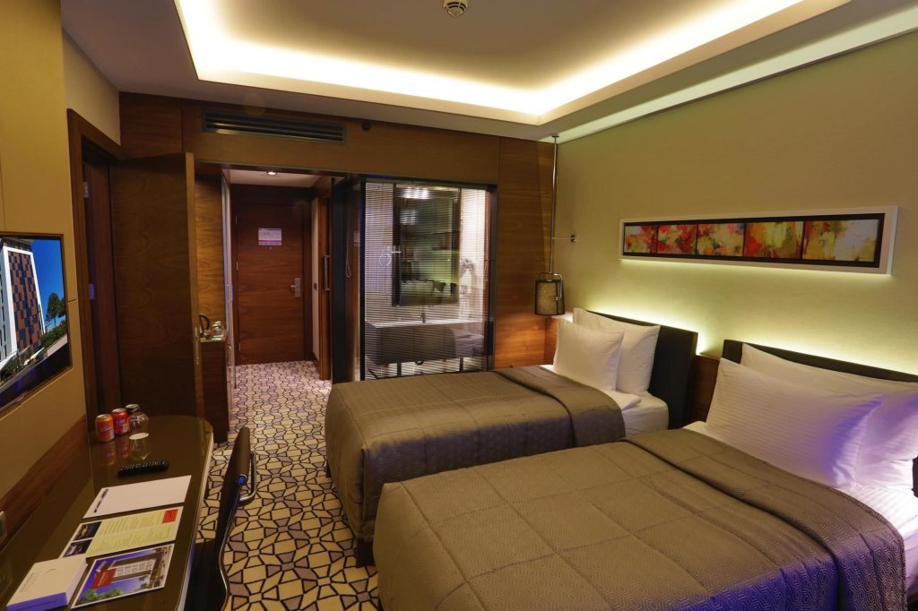 Grand Harilton Hotel 4