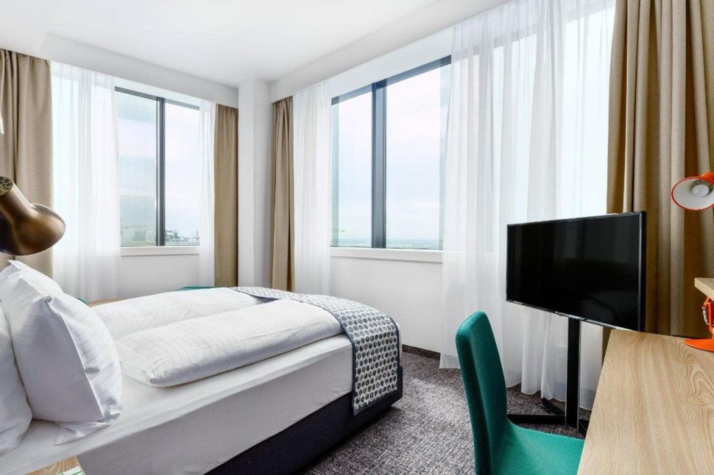 Holiday Inn Vienna - South, an IHG Hotel 14