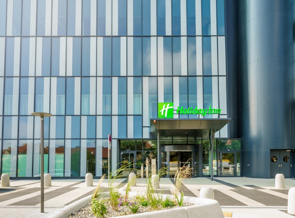 Holiday Inn Vienna - South, an IHG Hotel 9