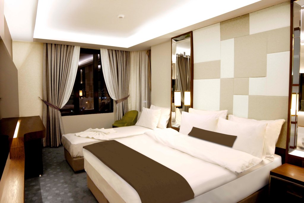 The Biancho Hotel Pera 18