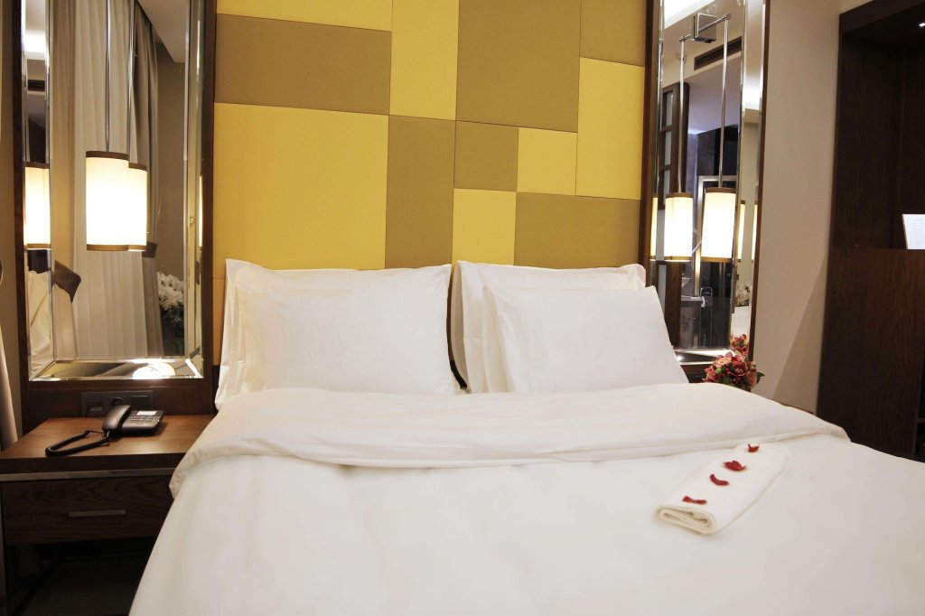 The Biancho Hotel Pera 19