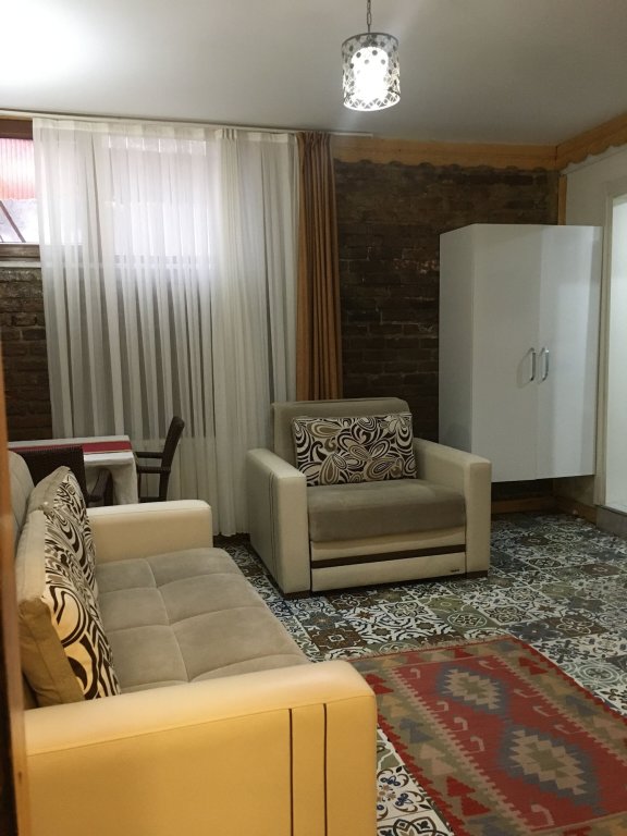Jasmine Apartment 5