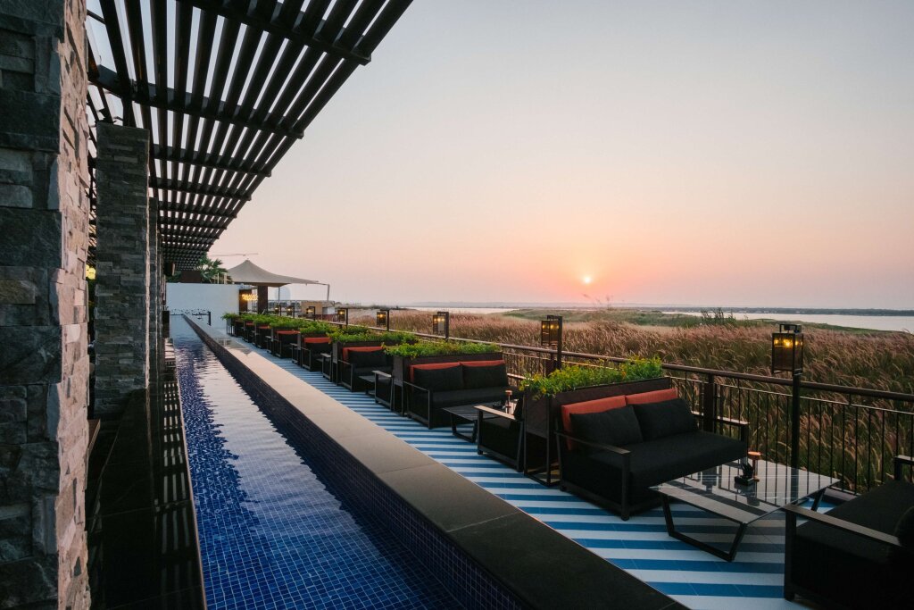 Park Inn by Radisson Abu Dhabi Yas Island 21