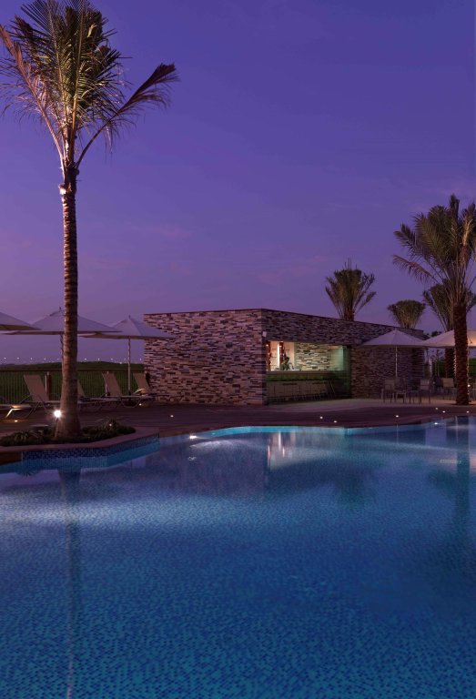 Park Inn by Radisson Abu Dhabi Yas Island 8