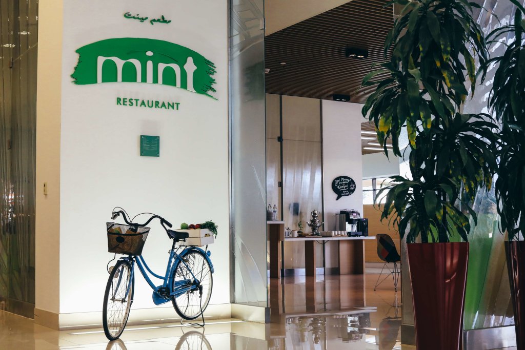 Park Inn by Radisson Abu Dhabi Yas Island 9