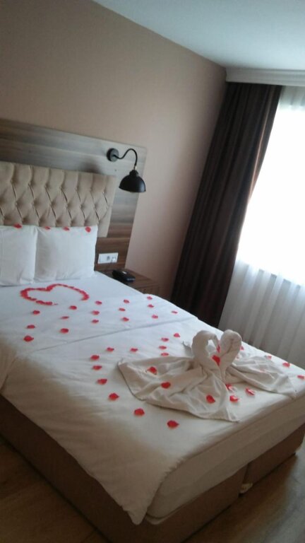 The Reina Istanbul 1