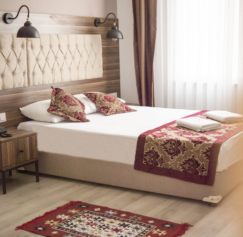 The Reina Istanbul 15