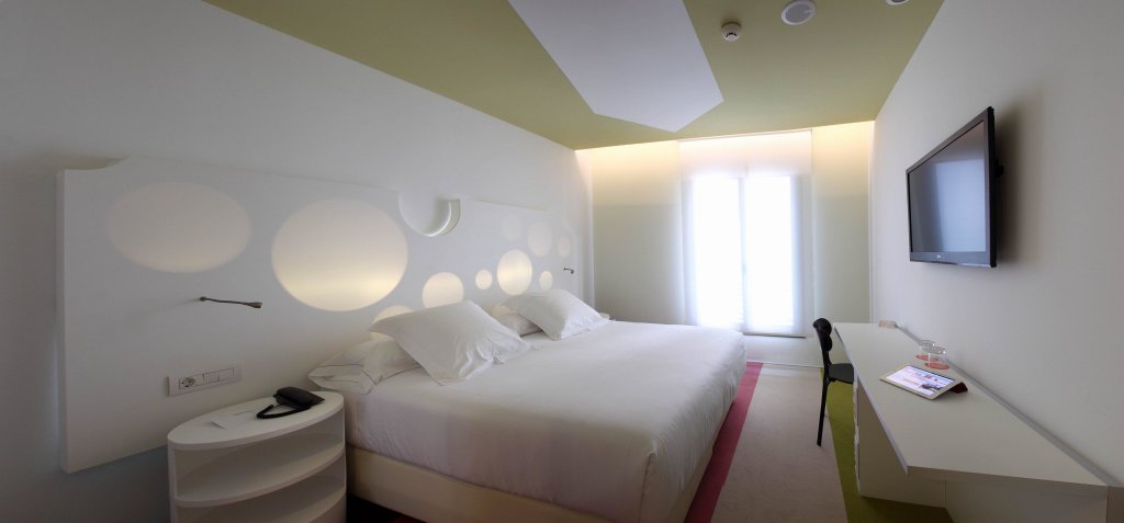 Room Mate Pau 16