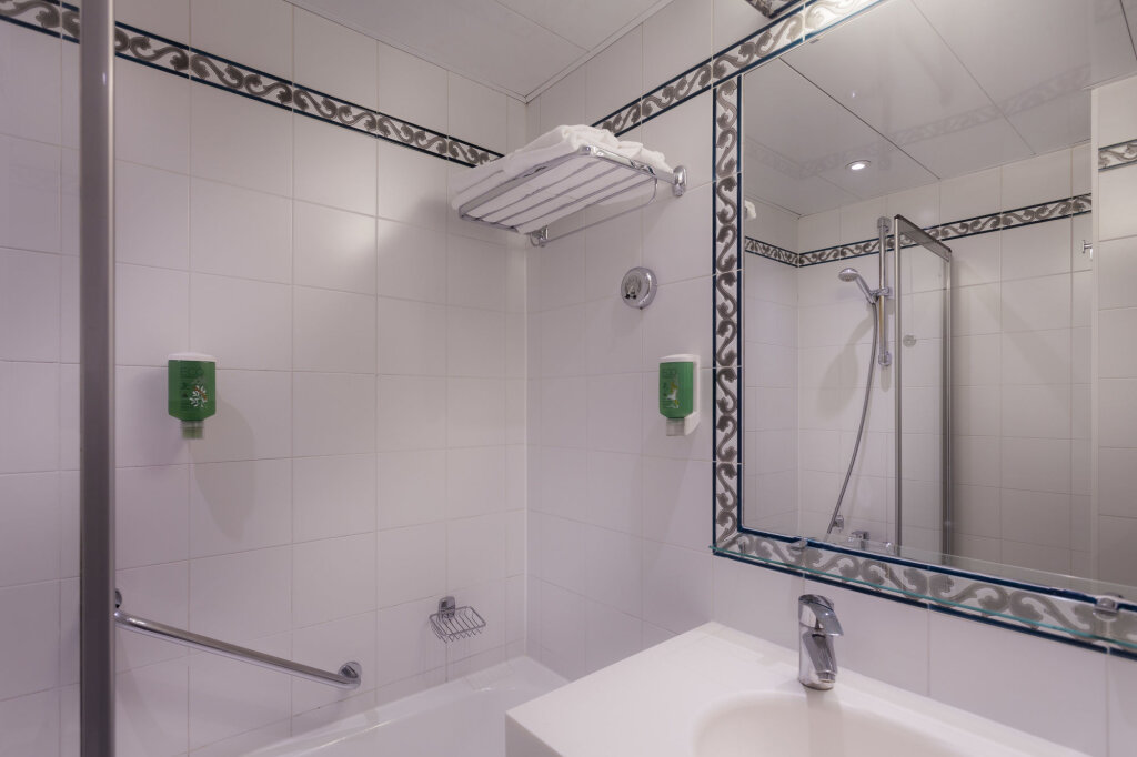 Hôtel Raspail Montparnasse 12