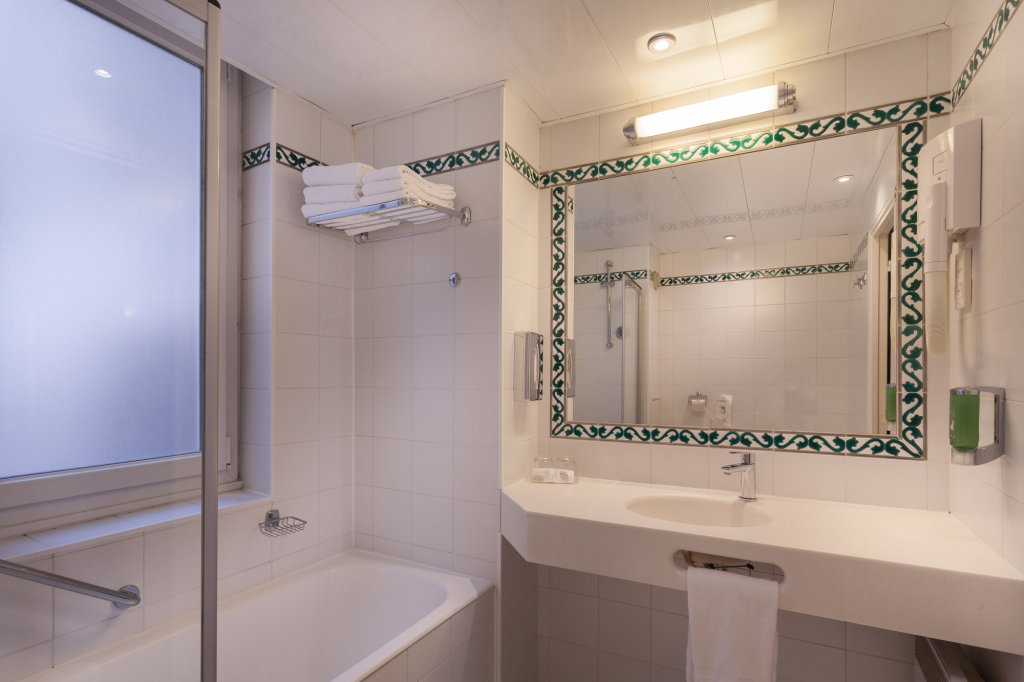 Hôtel Raspail Montparnasse 13