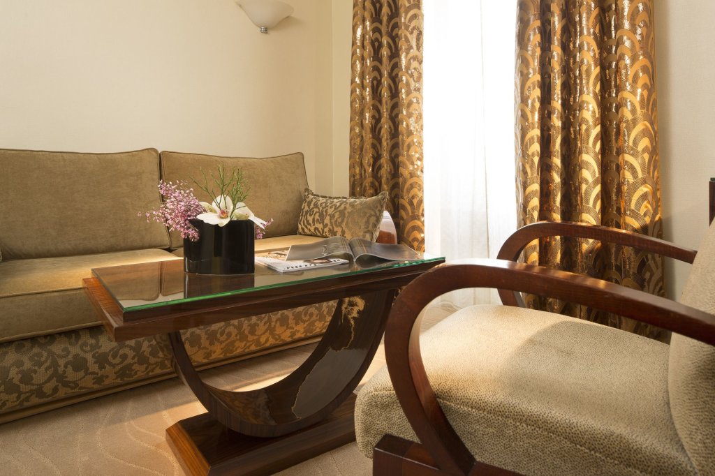 Hôtel Raspail Montparnasse 6
