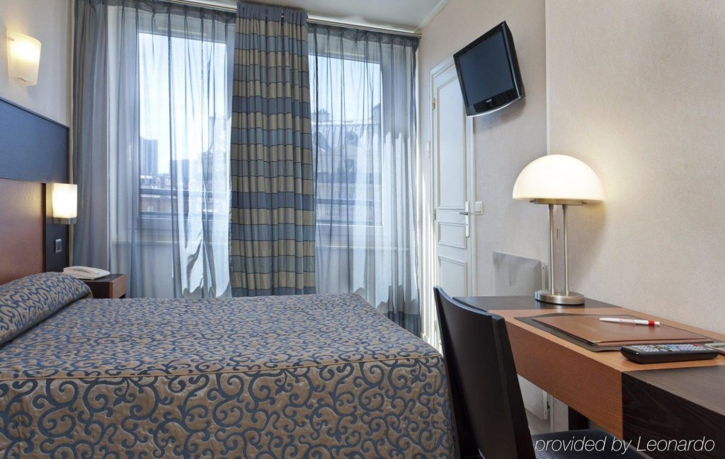 Hôtel Raspail Montparnasse 7