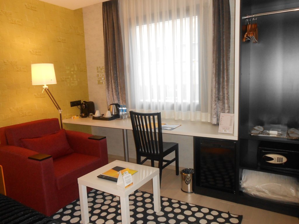 Tempo Fair Suites 24